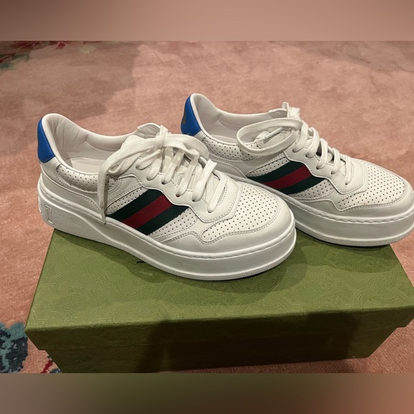 Gucci Sneakers size 39 - Picture 1 of 3